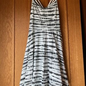 Summer dress. Medium. Grey and white pattern. Spaghetti straps. NWT.